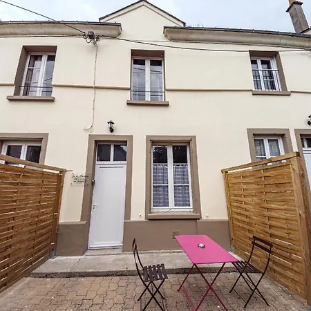 Gîtes Les Orchidées Les 3 Maisons * Saumur