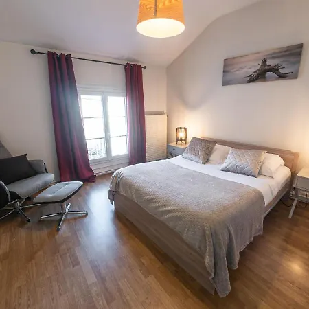 Gîtes Les Orchidées Les 3 Maisons Сasa de vacaciones