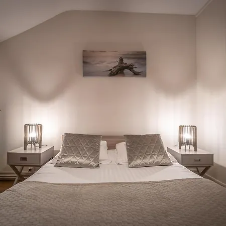 Gîtes Les Orchidées Les 3 Maisons
