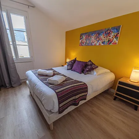 Gîtes Les Orchidées Les 3 Maisons *